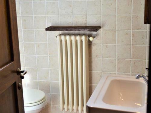 Apartment In Medieval Village, Splendid Panoramic View, Shared Swimming Pool