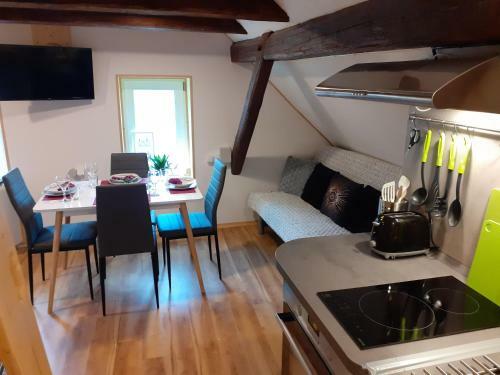 Tomas Old House - River Apartments
