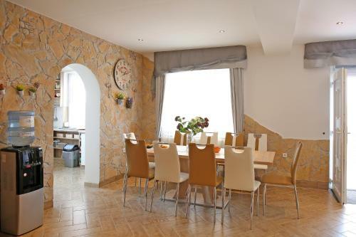 Hillside House Eger
