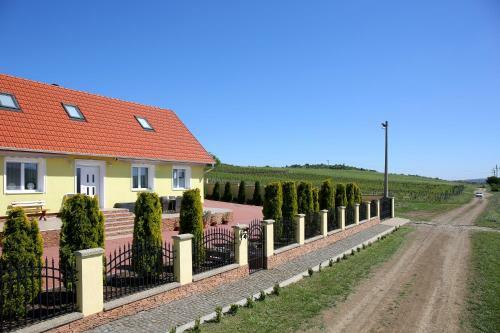 Hillside House Eger