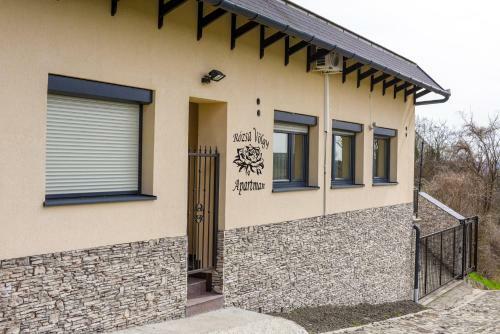 R�zsa V�lgy Apartman