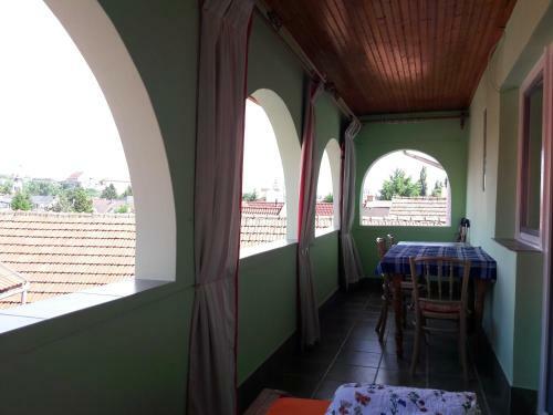 Hostal Triniti Vend�gh�z