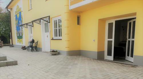 Bed & Breakfast Villabaroque_eger