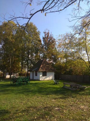 Agroturismo Etno Park Avlija Glu?ci