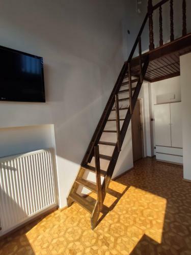 Hostal Apartamenty Monterska