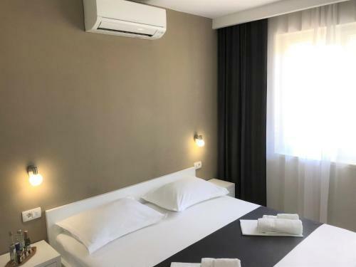 Hostal Berulia Accommodation