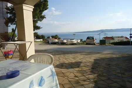 Apartamento A2+1 Groundfloor Brela