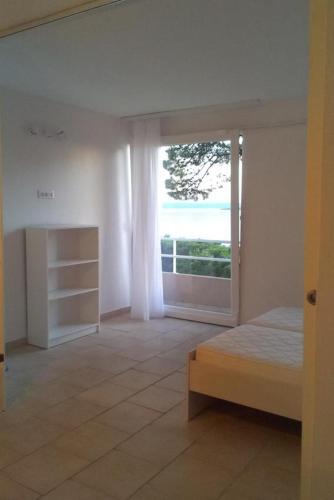 Apartments With A Parking Space Brela, Makarska - 16596
