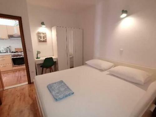 Apartmani Mares - 20 M From The Beach