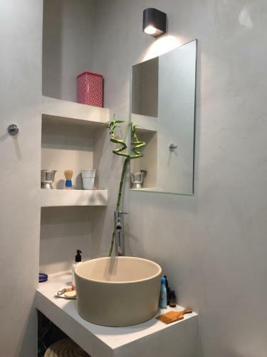 Apartamento 5th Floor Bright Flat At Bohemian Exarcheia