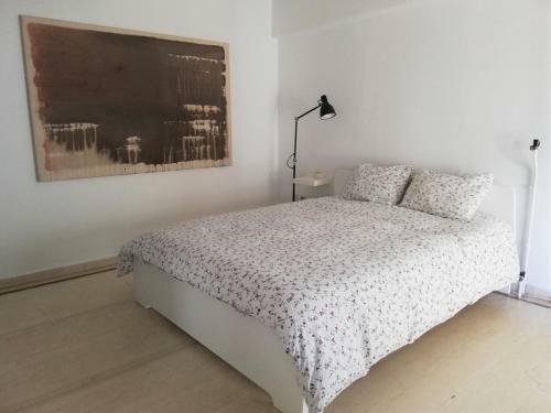 5th Floor Apartment With Balcony