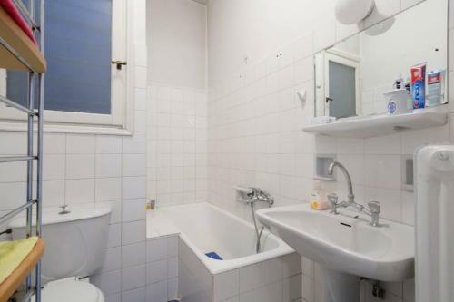 Vintage Apartment