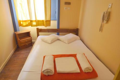 Hotel The Student & Travellers Inn
