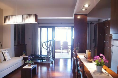 Double View Apartment