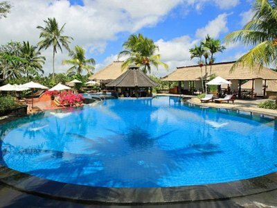 Hotel Kamandalu Resort & Spa