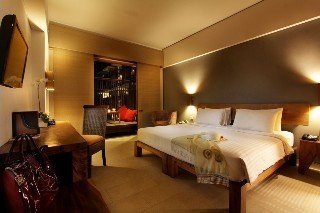 Hotel The Oasis Beach Benoa Bali