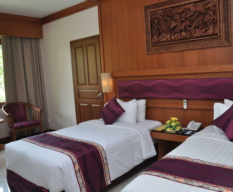 Hotel Inna Grand Bali Beach