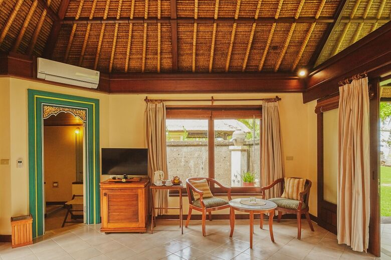 Hotel Puri Bagus Lovina