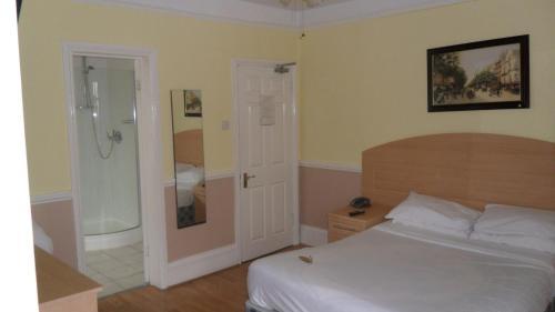 Skyways Hotel