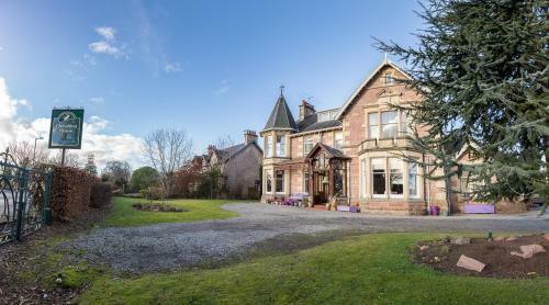 Hostal Chrialdon House