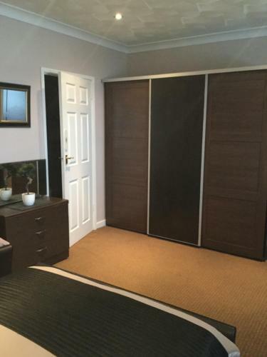 Hostal Lakeland Guest House