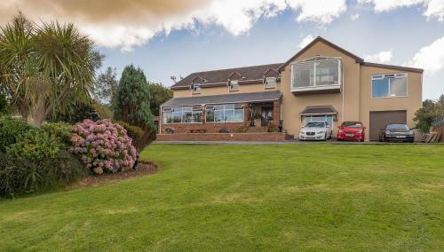 Hostal Lakeland Guest House