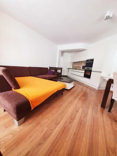 Apartm�n 27, Kamz�k