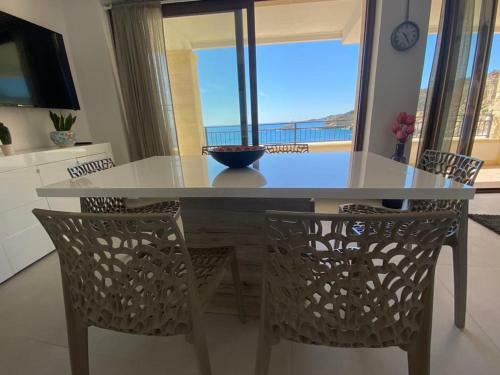 Villa Sul Mare, Il Mare Dalla Tua Camera Da Letto