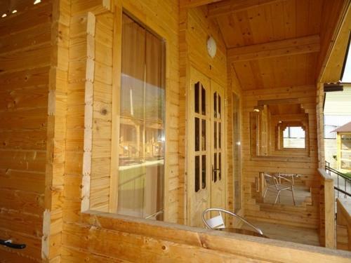 Hostal Wooden House ?anna?