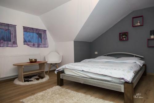 Villa Pensiunea Azilut