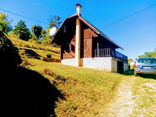 Agroturismo ?ajetinska Brvnara