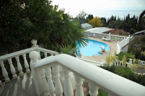 Hostal Mamzyshkha Guest House