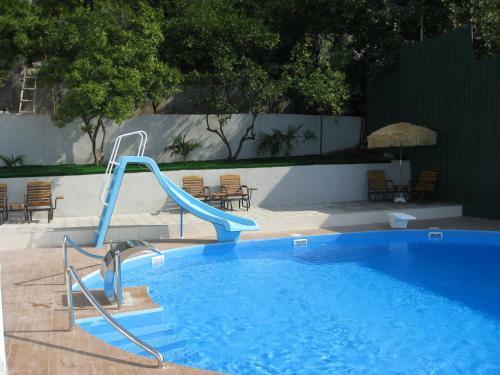 Hostal Mamzyshkha Guest House