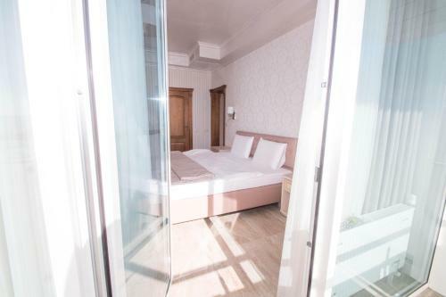 Hotel Cheluskintsev
