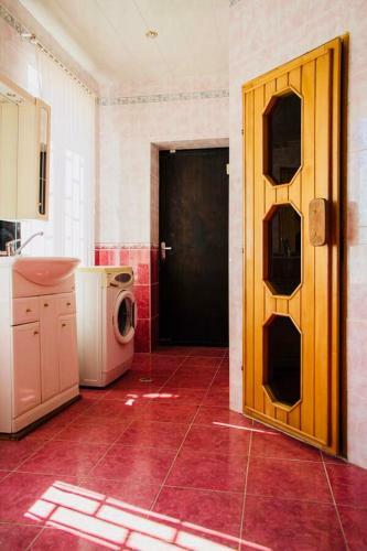 Private House Under The Key Amra