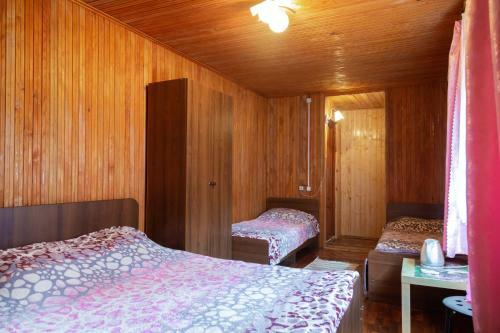Hostal ?????