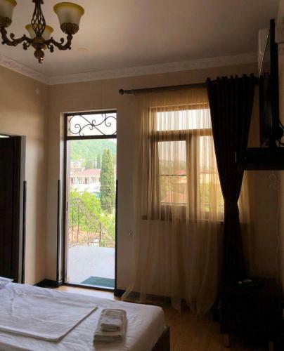 Hostal San Guest House