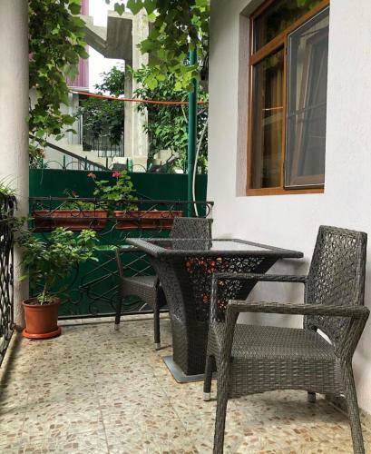 Hostal San Guest House