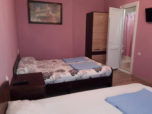 Hostal ???????