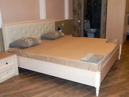 Hostal ????????