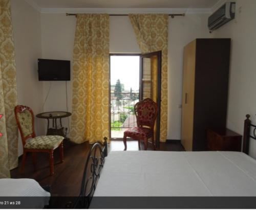 Hostal ????????