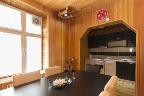 Bukoleon Apartment