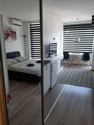 White City 1 Apartment