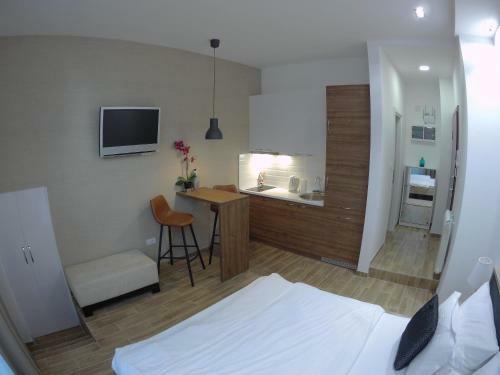 M48 Apartments