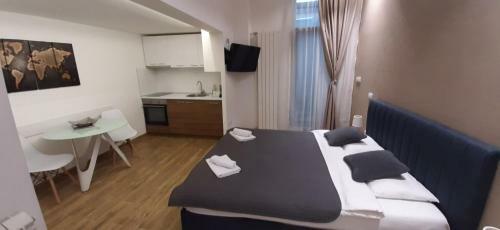 M48 Apartments