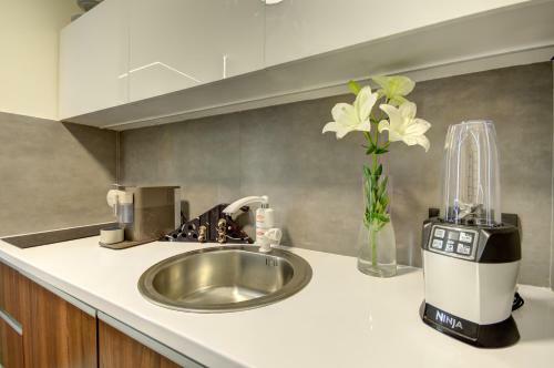 Onyx Luxury Apartments