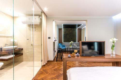 Onyx Luxury Apartments