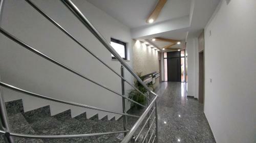 J&j Apartments