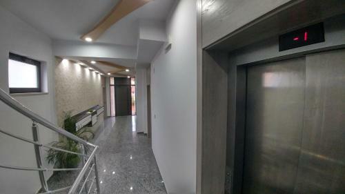 J&j Apartments
