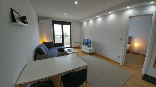 J&j Apartments